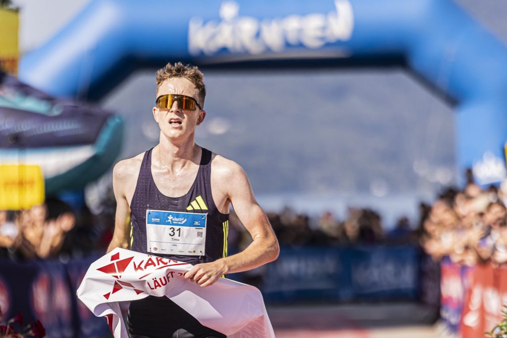Kärnten Läuft 2026 - Halbmarathon Zieleinlauf Bester Österreicher Timo Hinterndorfer August 2026